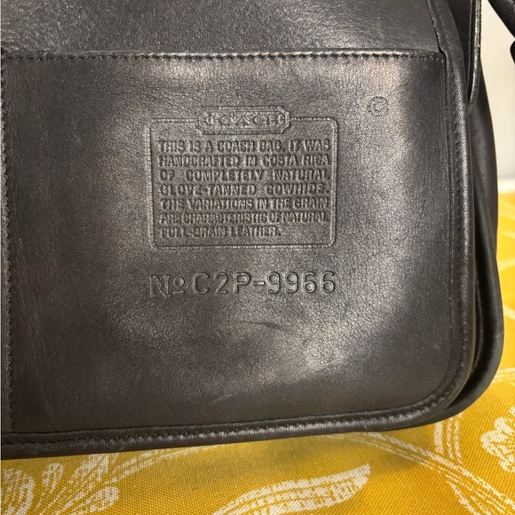 Coach Vintage Legacy Zip Bag Made in Costa Rica 1990s - Picture 10 of 10